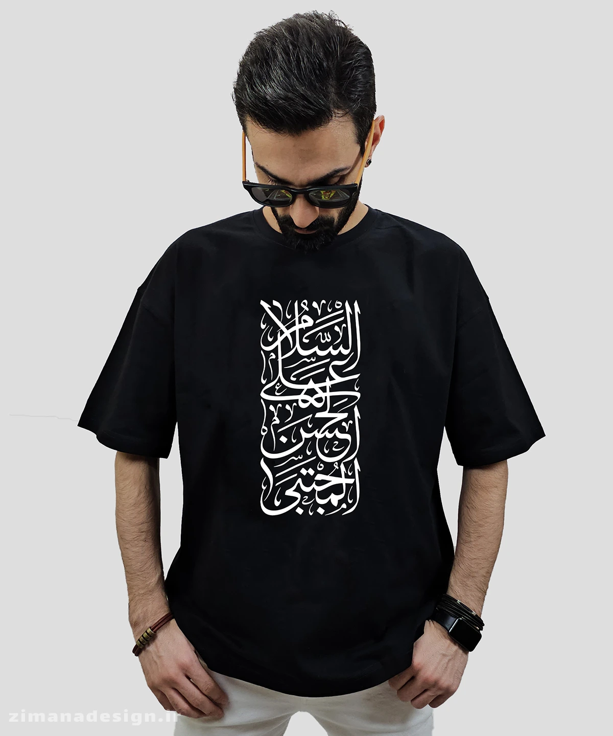 zimanaproduct-0744-l-b3 تیشرت لش مردانه و زنانه مذهبی طرح السلام علی الحسن المجتبی کد 744 - Image 1