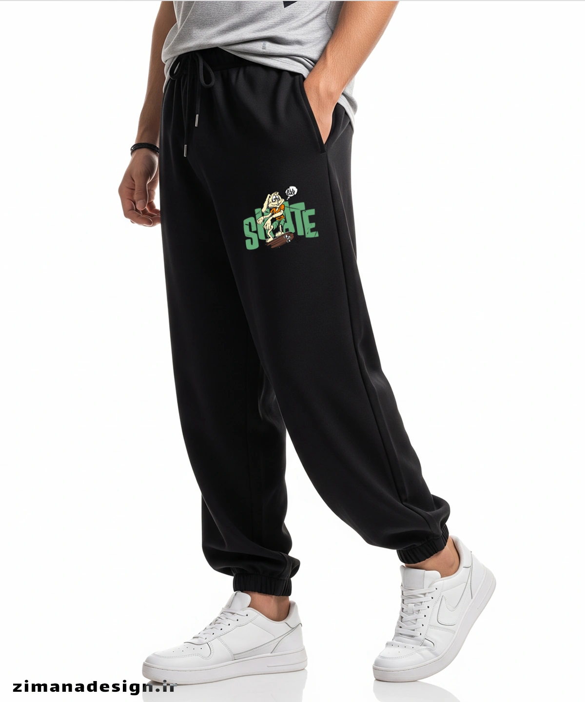 zimanaproduct-0656-p-b1 شلوار اسلش جاگر طرح SKATE ALL DAY کد 656 - Image 1